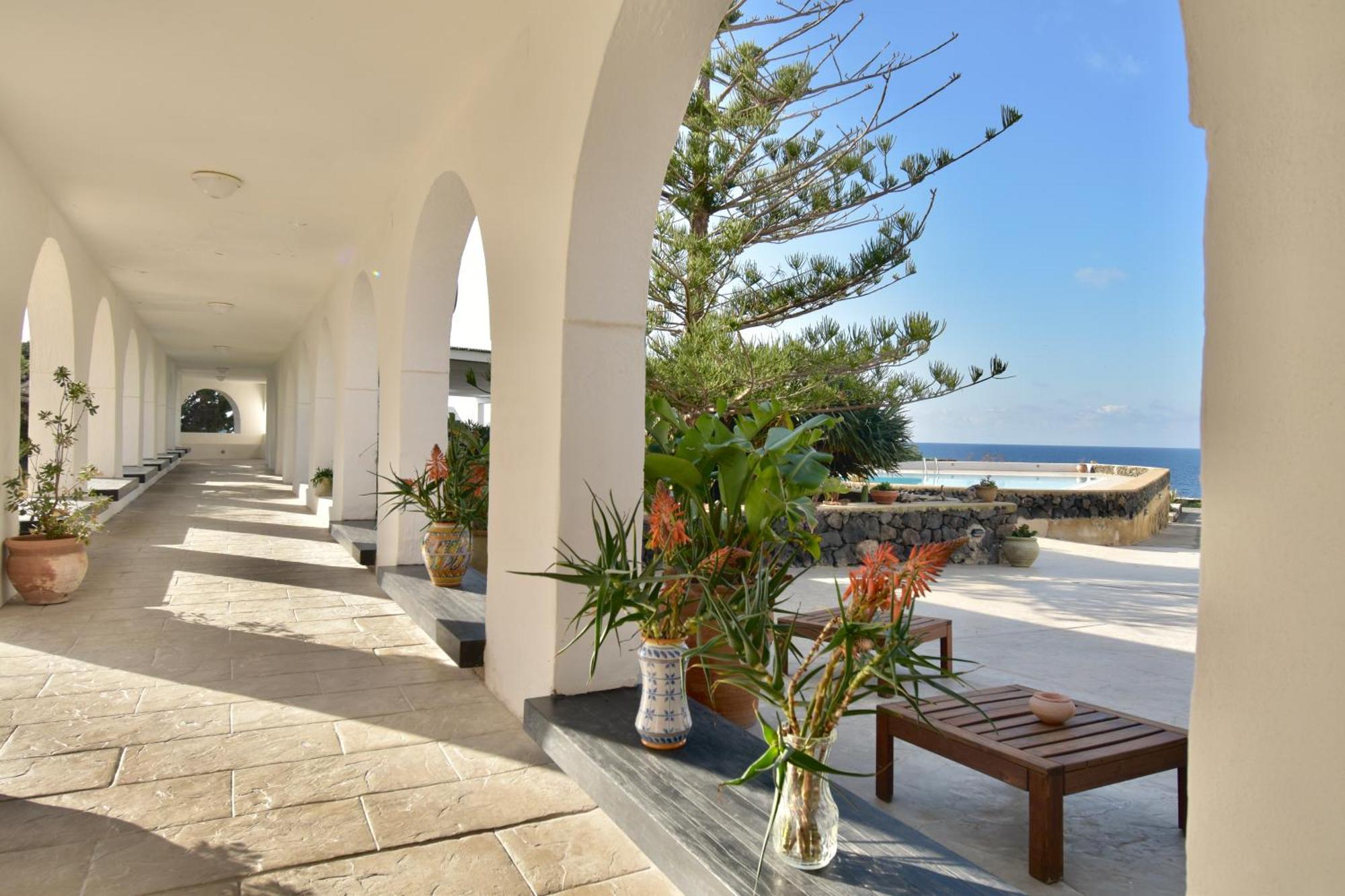 Cossyra Hotel Madonna Delle Grazie Exterior photo