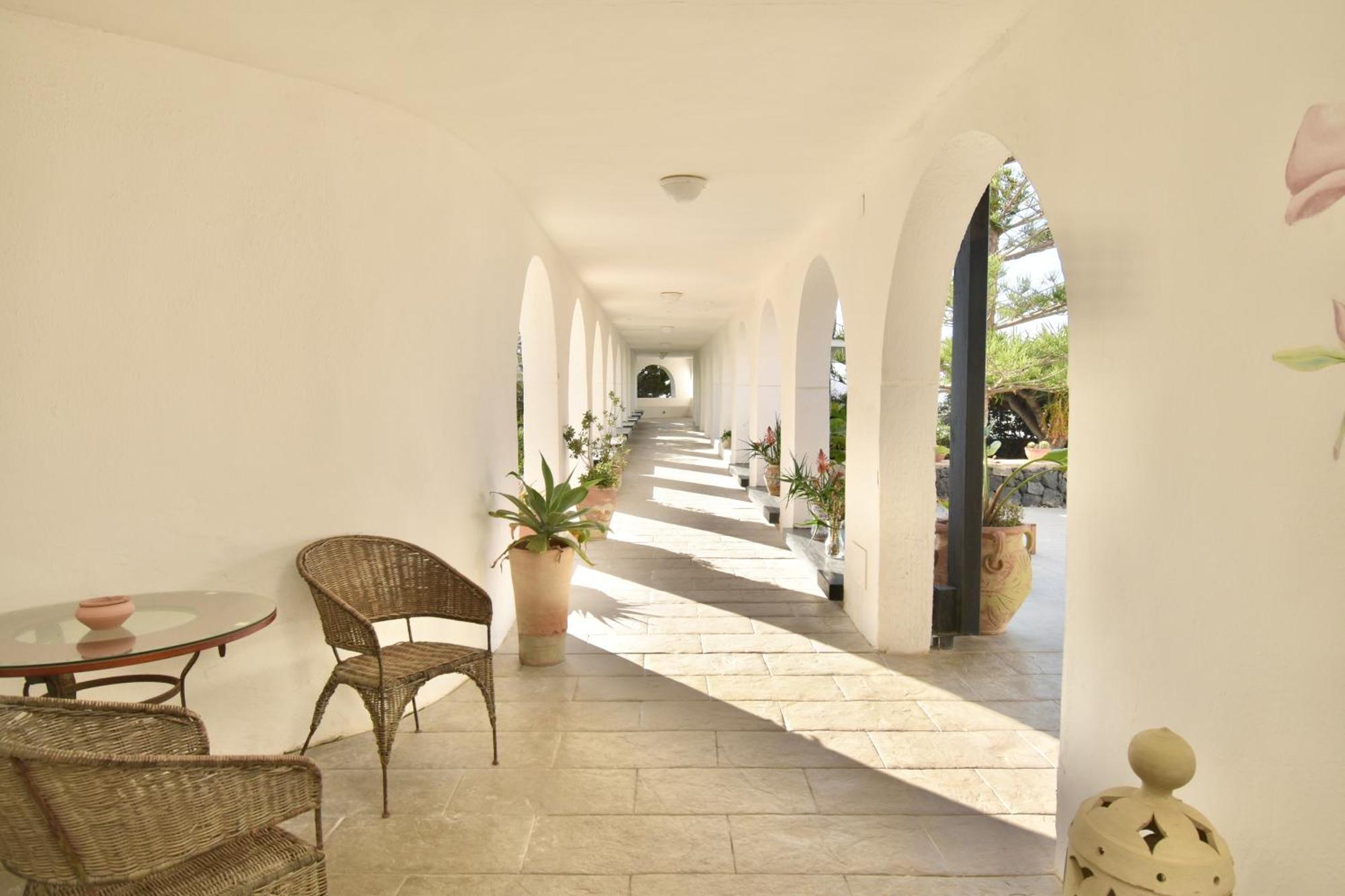 Cossyra Hotel Madonna Delle Grazie Exterior photo