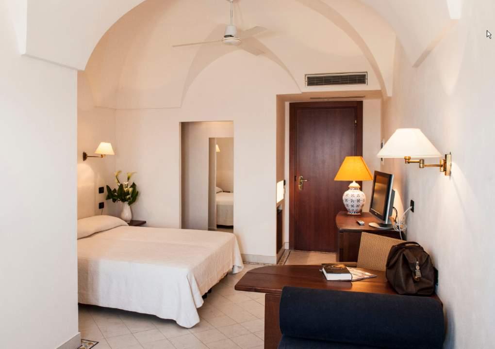 Cossyra Hotel Madonna Delle Grazie Exterior photo